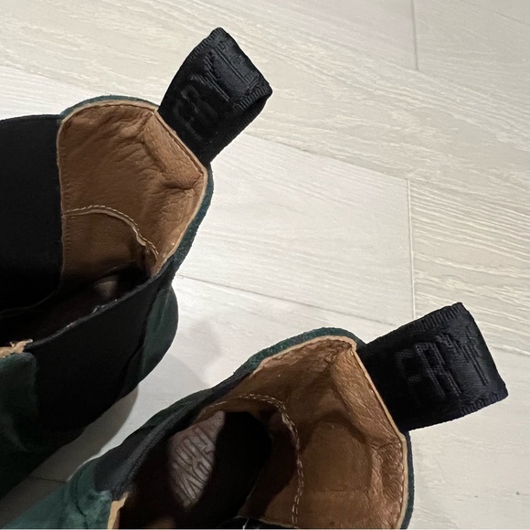 Frye Jean Chelsea Boots - Picture 10 of 14